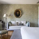 Chateau Ormes De Pez Bed & Breakfast 3*