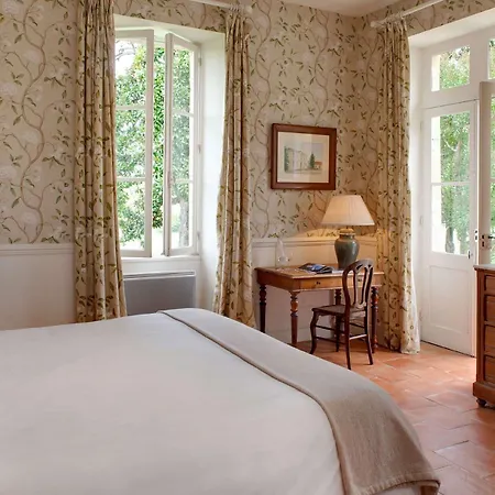 Frühstückspension Chateau Ormes De Pez 3*