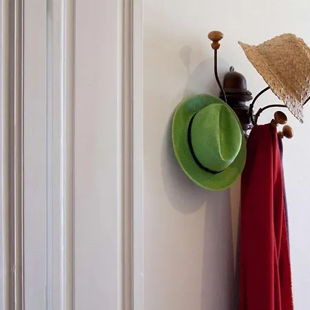 לינה וארוחת בוקר Chateau Ormes De Pez Saint-Estèphe